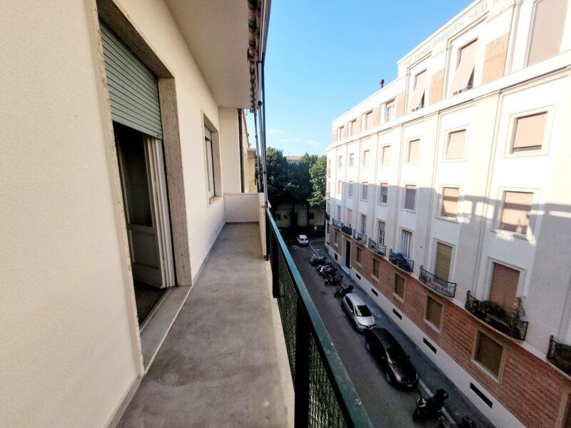 livorno-fabbricotti-centro-appartamento-5-locali-terzo-piano-ascensore-balcone