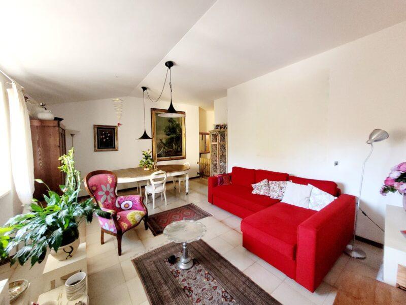 appartamento-4-locali-livorno-piazza-mazzini-mare-centro-soggiorno